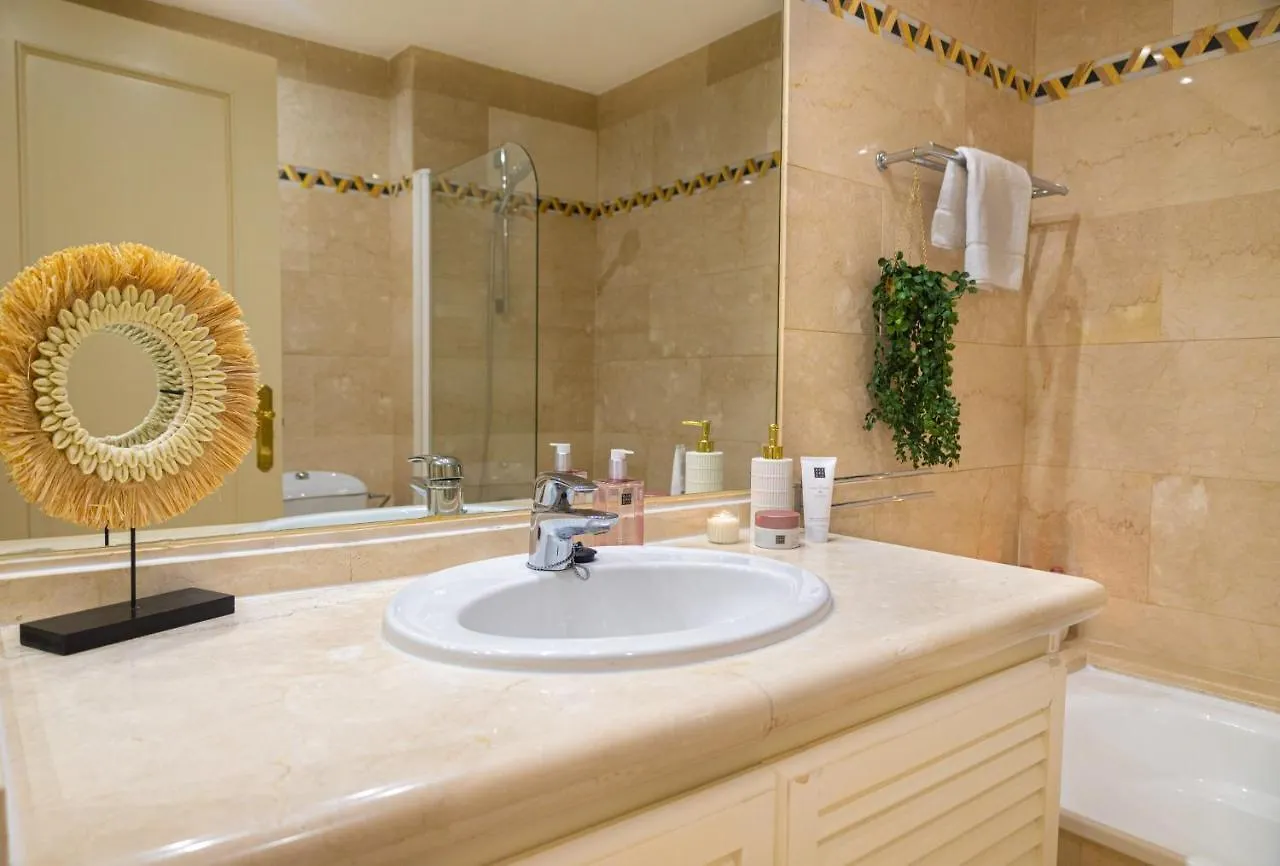 Magna Marbella Apartment