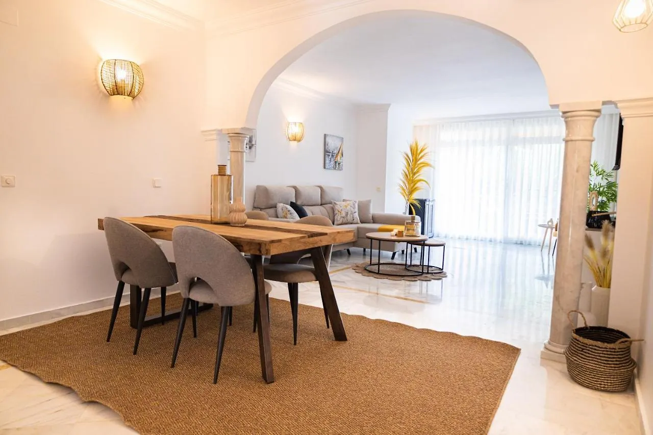 Magna Marbella Apartment 0*,